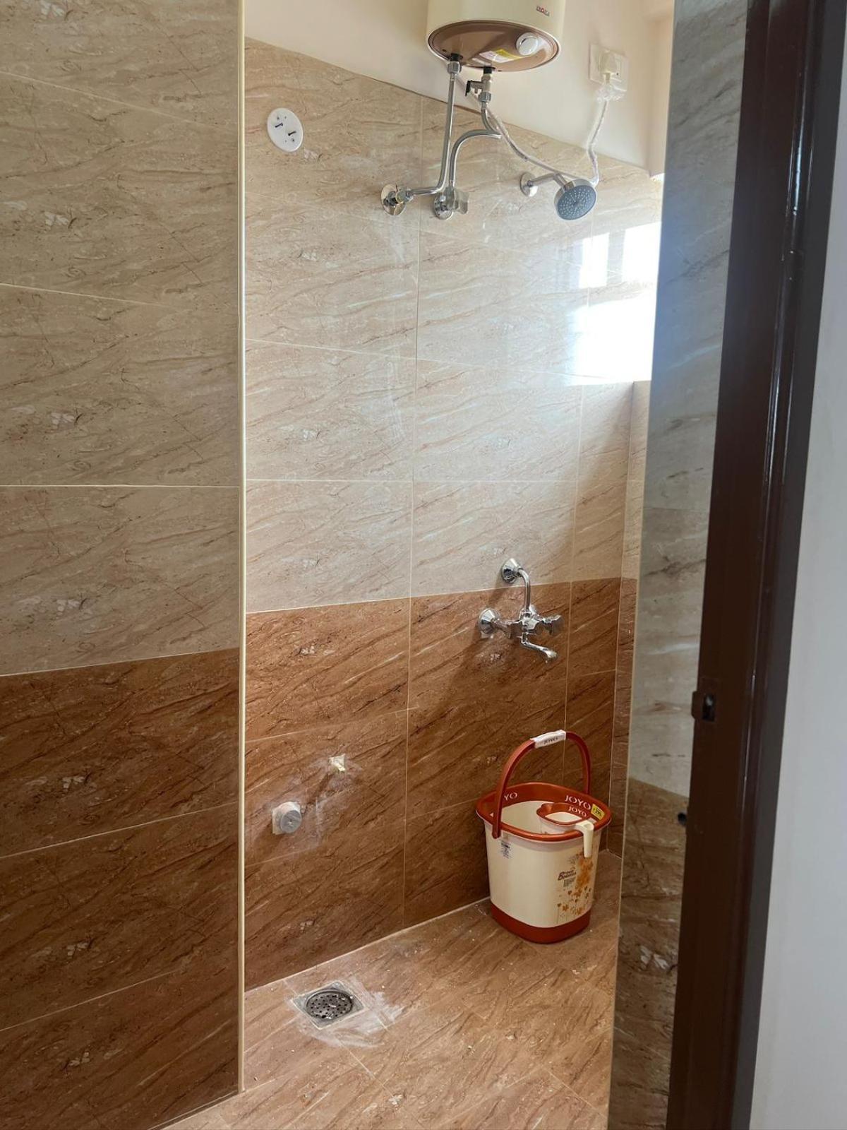 Aishwaryam Service Apartment 첸나이 외부 사진